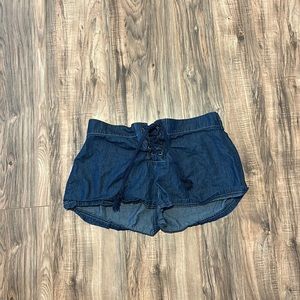 Derek heart shorts